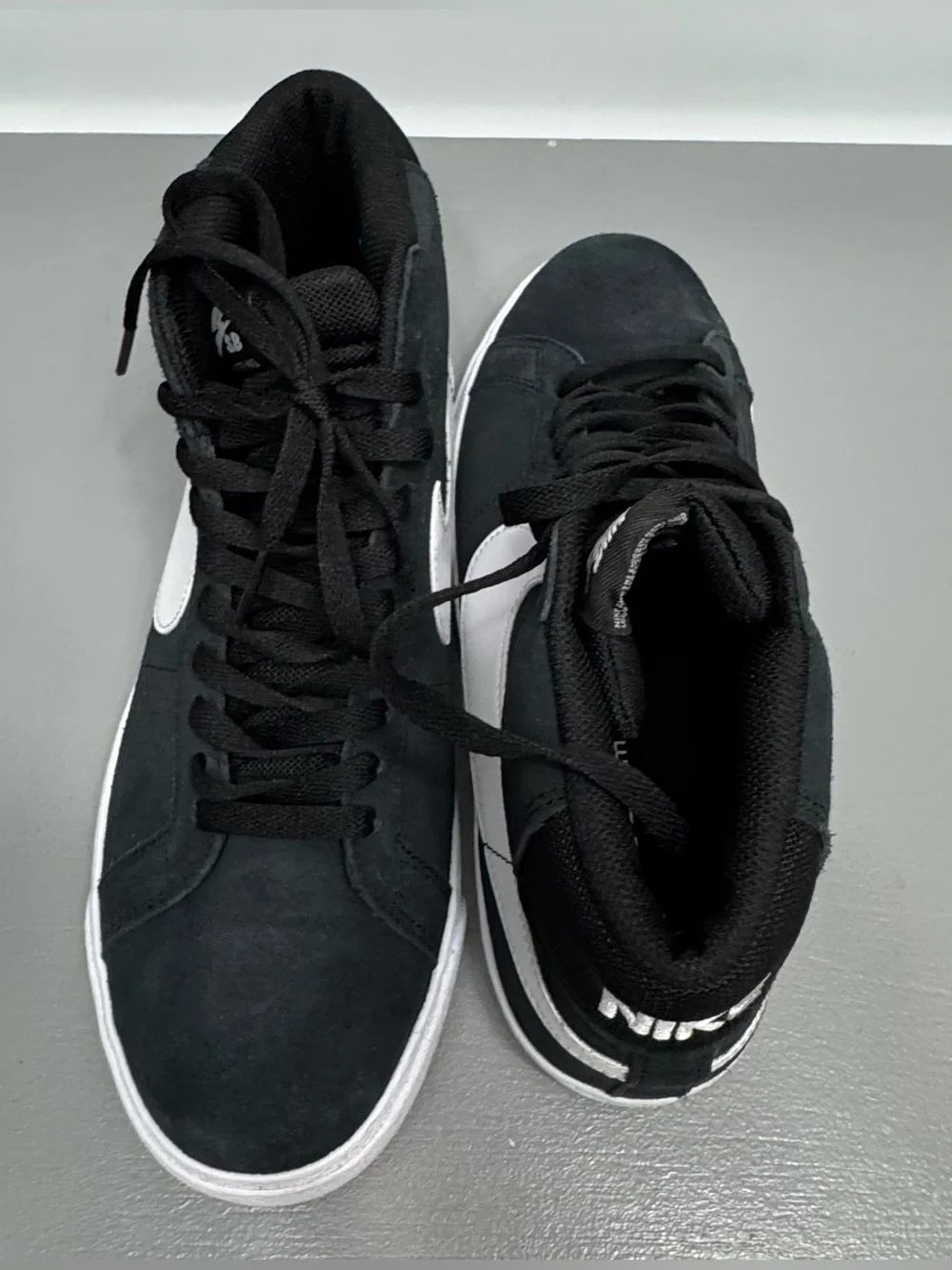 Nike SB Zoom Blazer Mid BLACK/WHITE